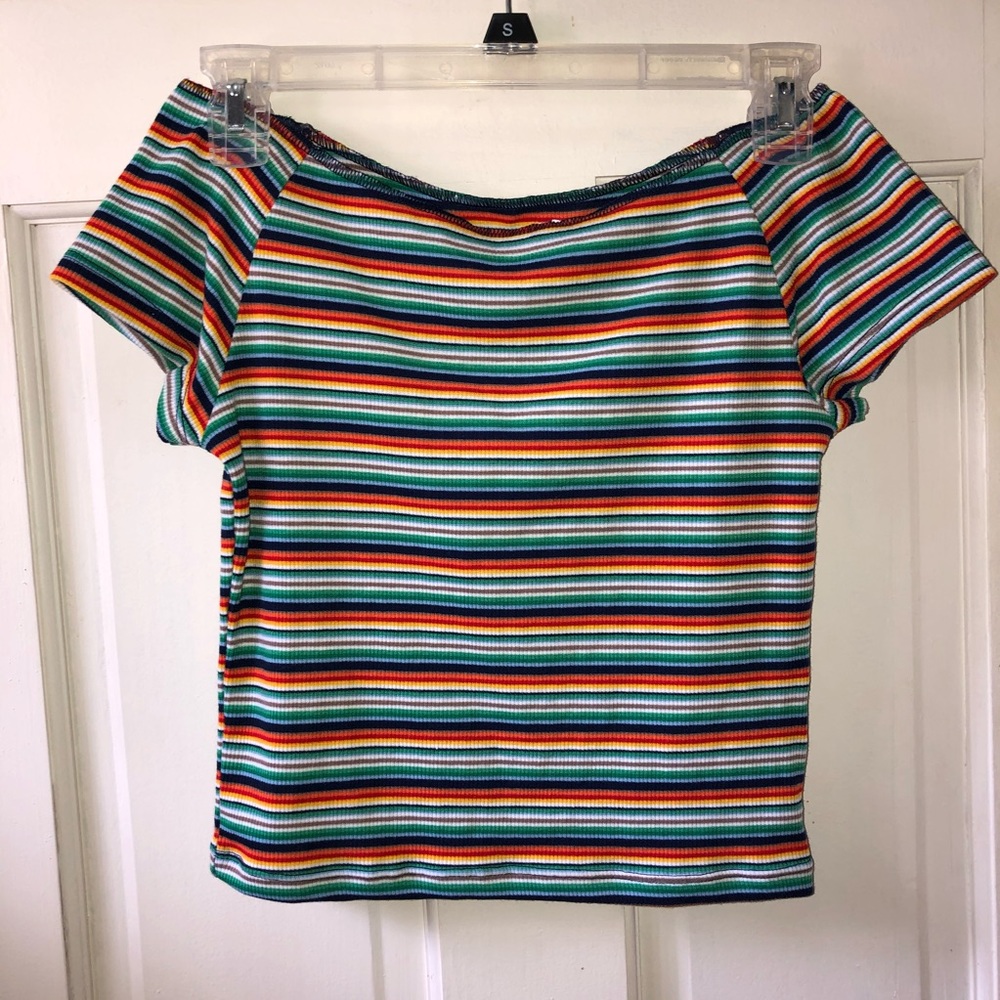 Striped Off-The-Shoulder Top ♥️🧡